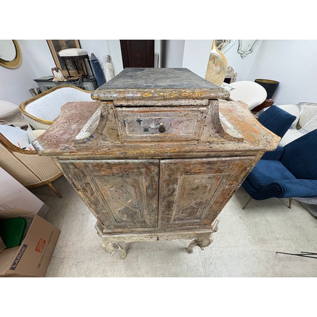 Wood 18th Century Venetian Baroque Silver Giltwood Cabinet For Sale - Image 7 of 17