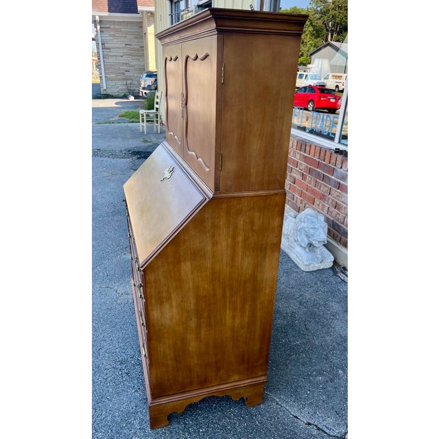 Kittinger Kittinger Colonial Williamsburg Secretary Bookcase For Sale - Image 4 of 12