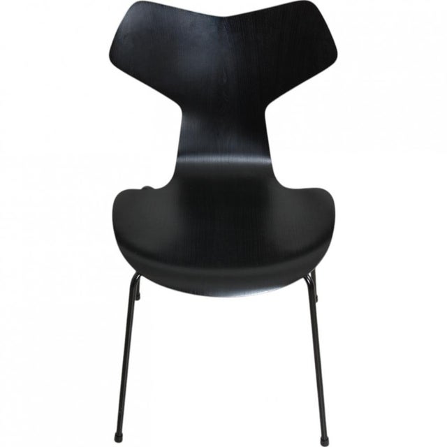 Black Set of Black Grandprix Chairs by Arne Jacobsen For Sale - Image 8 of 18