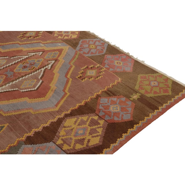 1950s Vintage Kilim Rug in Pink With Colorful Tribal Medallion Patterns For Sale In New York - Image 6 of 7