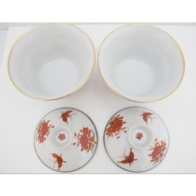 Japanese Imari Porcelain Butterfly & Flower Gold Lidded Tea Bowl Saucer Pair For Sale - Image 12 of 15