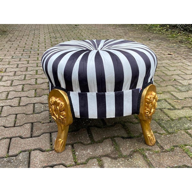 A striking fusion of French heritage and modern decorative flair, this 1970s Louis XVI–style bench showcases refined...