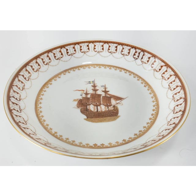 We are selling this great antique Chinese 19th or 18th century porcelain plate. This simple plate has finely painted...