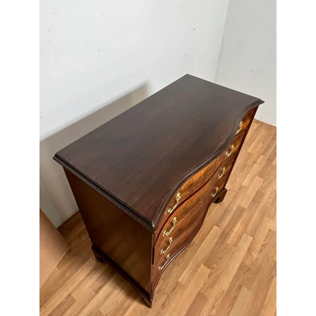 Ca. 1790s Antique George III Serpentine Mahogany Chest of Drawers For Sale - Image 10 of 13