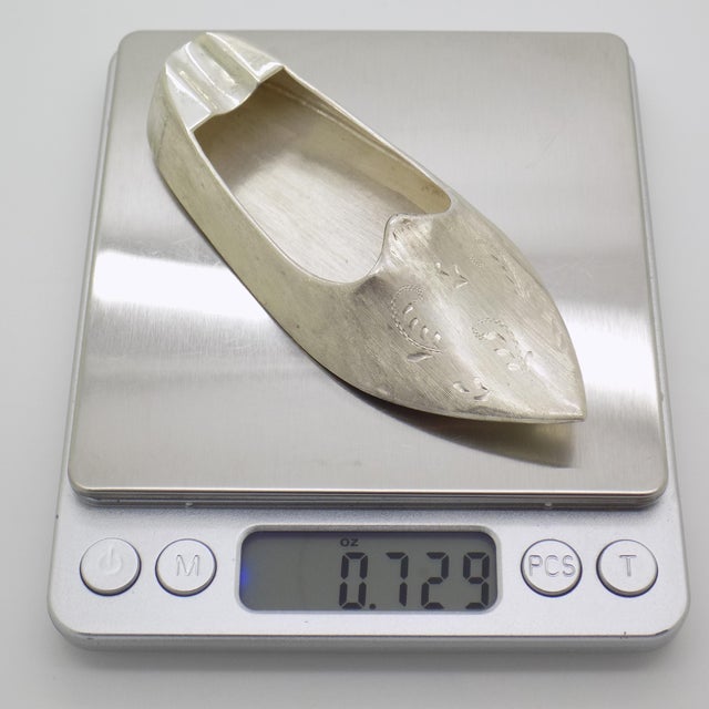 Vintage Italian Handmade Genuine Silver Ashtray Shaped Like a Renaissance Shoe, Chiseled For Sale - Image 10 of 11
