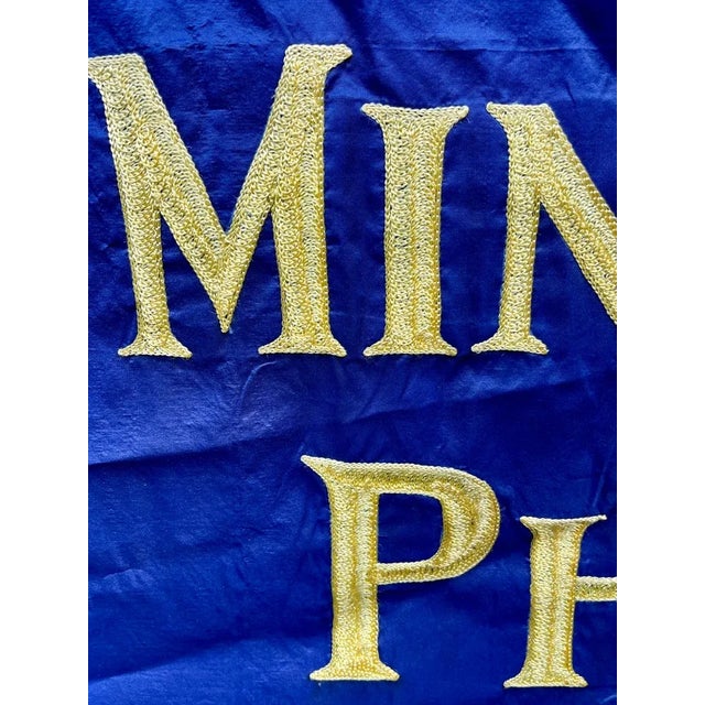 American Rare 1940s American Minute Men Chainstitch Revolutionary Flag Banner Bicentennial For Sale - Image 3 of 8