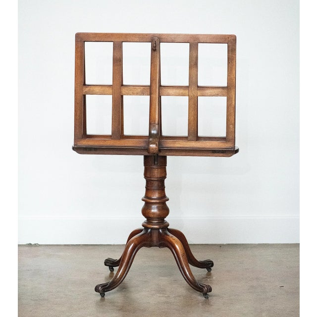English Portfolio or Art Folio Stand of Turned Walnut on Pedestal Base For Sale In Austin - Image 6 of 13
