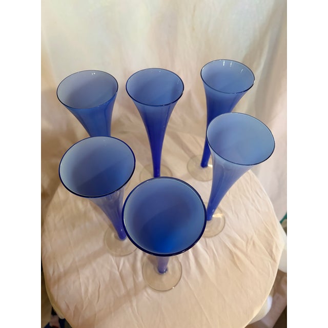 1980s Vintage Post Modern Hollow Stem Cobalt Blue Flute Glasses a Set 6 For Sale - Image 5 of 6