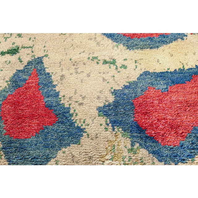 Hand-made jolly rug by Doris Leslie Blau. Size: 10'2" × 15'5" (309 × 469 cm). A hand-knotted area rug with a cozy, plush...