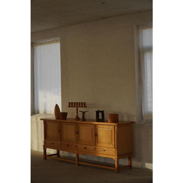 Low Mid-Century Danish Brutalist Sideboard in Oak by Henning Kjærnulf, 1960s For Sale - Image 16 of 18