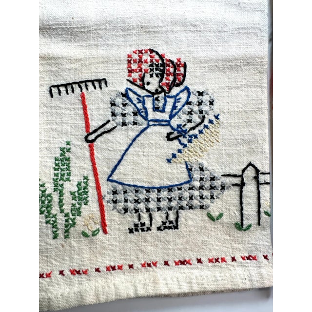 Asian Antique Vintage Embroidered Linen Tea Towels 1940s Farmhouse Decor -Set of 3 For Sale - Image 3 of 9