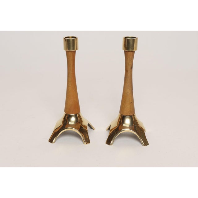 Carl Auböck Pair of Sculptural Vintage Austrian Brass and Walnut Candlesticks For Sale - Image 4 of 18