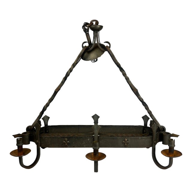 Early 20th Century French Wrought Iron Chandelier For Sale