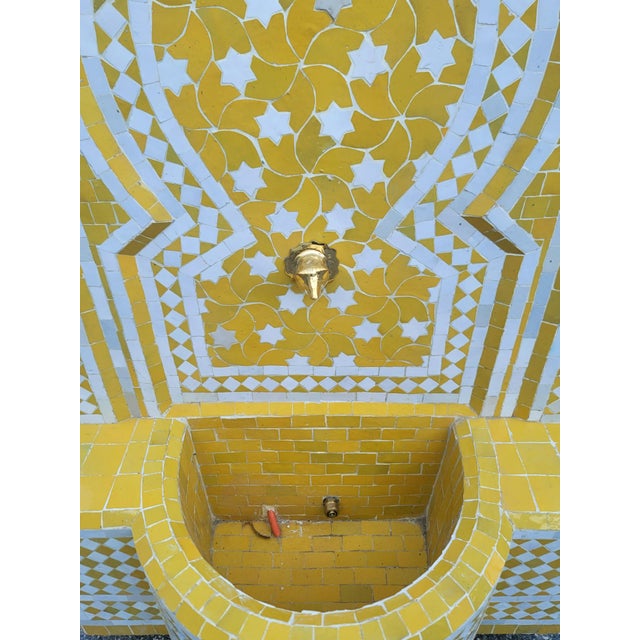 Moroccan Yellow & White Mosaic Tile Fountain / Rafraf Style For Sale In Orlando - Image 6 of 9