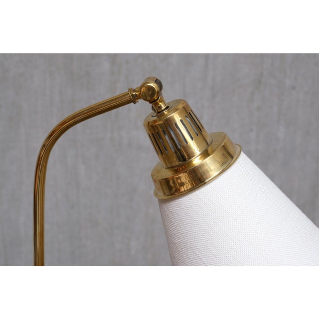 Brass and Elm Model 547 Floor Lamp by Hans Bergström for Ateljé Lyktan, Sweden, 1940s For Sale - Image 9 of 11