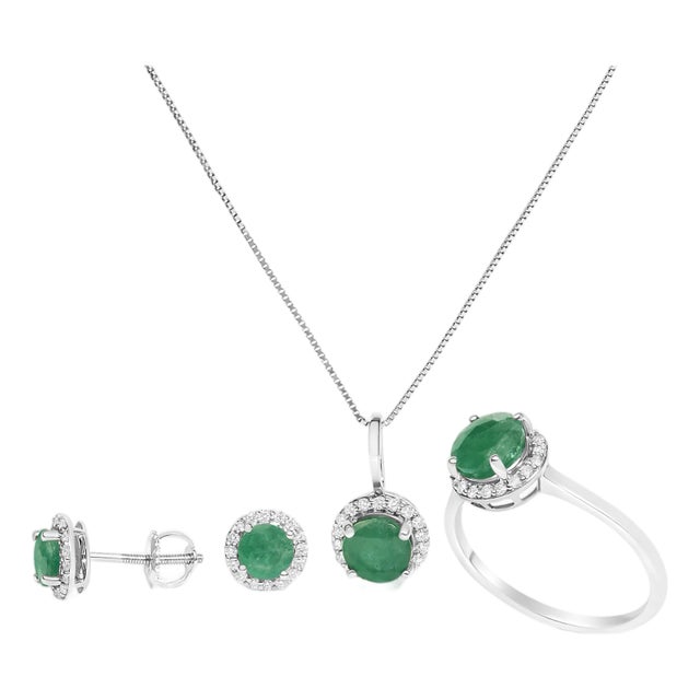 10K White Gold Green Emerald and 3/8 Cttw Diamond Halo Jewelry Set (Earrings, Pendant & Ring) For Sale