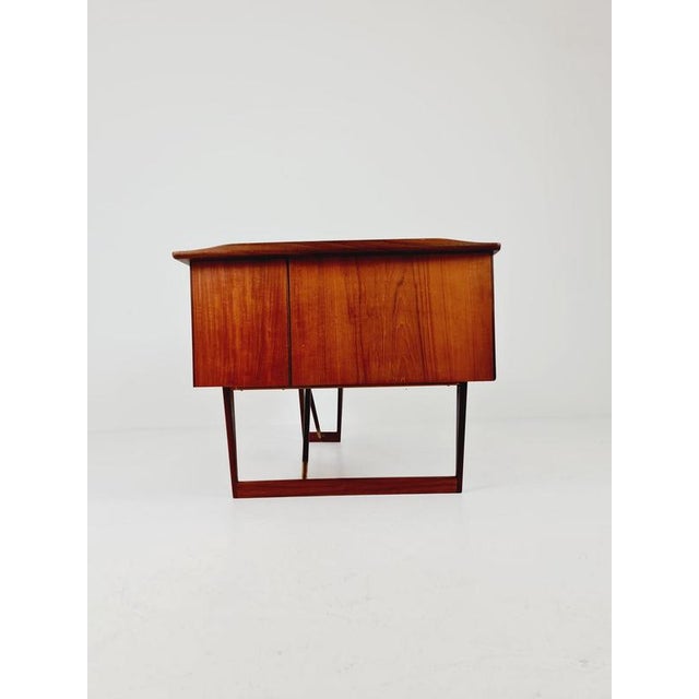 Danish Teak Desk Model Executive Desk Boomerang by Peter Lovig Nielsen for Hedensted, 1960s For Sale - Image 15 of 18