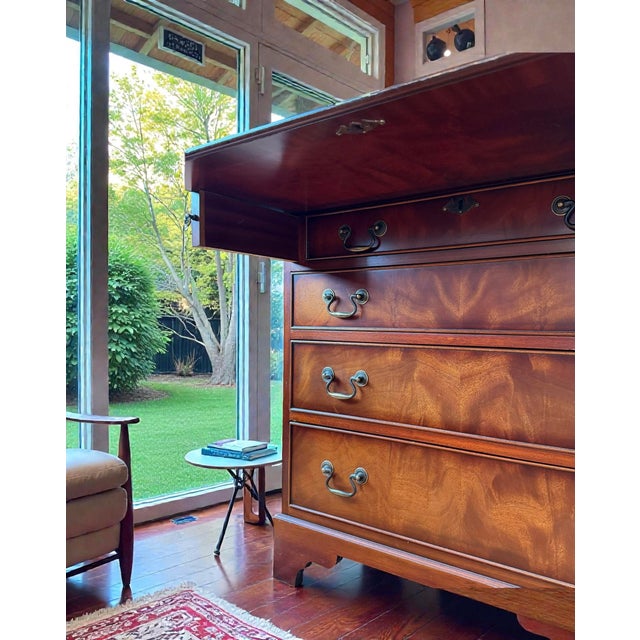 Mid-20th Century Mahogany Secretary with Display Cabinet in King George Style, Set of 2 For Sale - Image 4 of 7