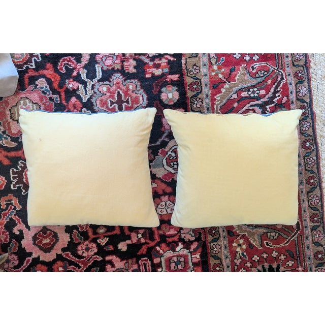 Vintage French Neoclassical Aubusson Jacquard Tapestry Pillows- A Pair For Sale - Image 10 of 16