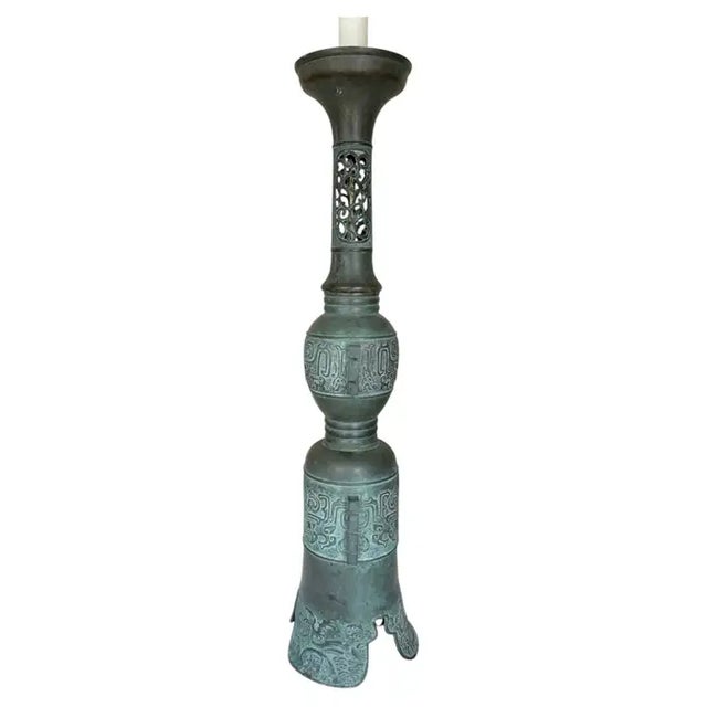 James Mont Late 20th Century Mid Century Modern James Mont Style Tall Patinated Bronze Table Lamp, Japan For Sale - Image 4 of 14