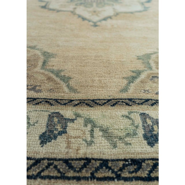 Turkish Turkish Vintage Rug 3'11" x 6' #20704 For Sale - Image 3 of 8