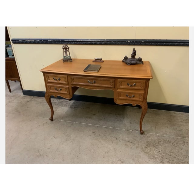 Vintage Louis XV Desk, 1950 For Sale - Image 4 of 11