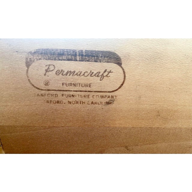 Permacraft Sanford Furniture Curio, Display, Bookcase, Etageres Cabinet Mid 20th Century Excellent Condition For Sale - Image 10 of 14