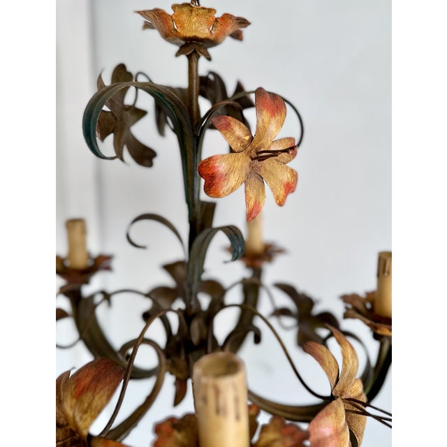 Vintage Italian Florentine Hand-Painted Tole Floral 5-Light Chandelier, 1940s For Sale - Image 10 of 18