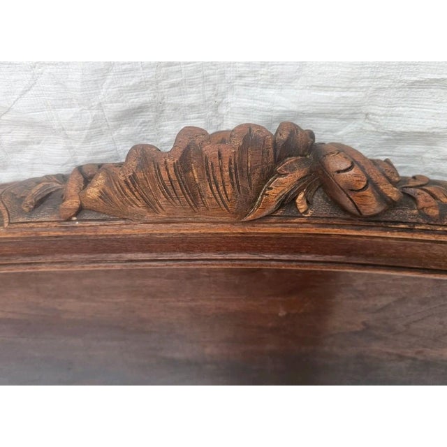 Antique French Louis XV Walnut Bed – Rococo Carved Queen Adaptable Circa 1900s For Sale - Image 16 of 18