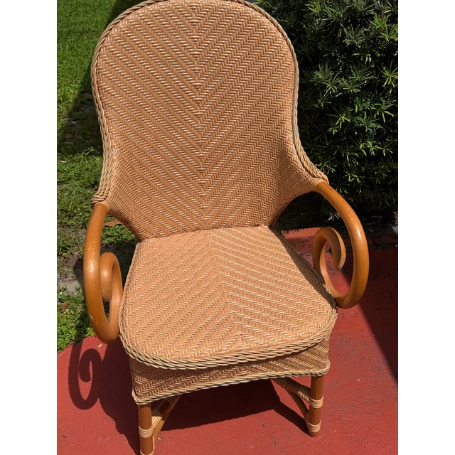 A 100 Year Old, Very Tight Herringbone Weave, Extensive Hand-Wrapped Joints, Substantial Bentwood/Rattan Frame Rattan Furniture. 20th Century. For Sale - Image 4 of 4