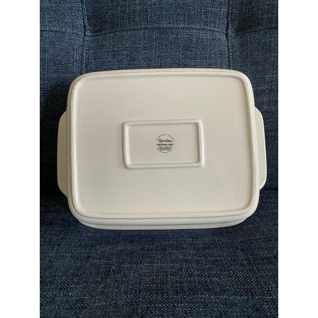 American Late 20th Century Spode Christmas Tree Bakeware Serving Dish For Sale - Image 3 of 11