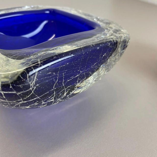 Italian Murano Glass Crack Structure Bowl Shells Ashtray, 1970s, Set of 2 For Sale - Image 10 of 18