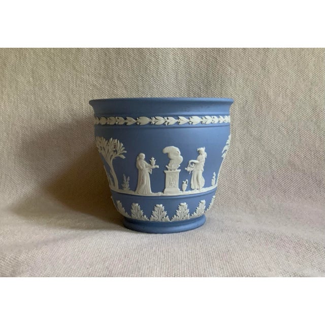 Ceramic Mid-Century Wedgwood Blue Jasperware Cache Pot - Classical Design For Sale - Image 7 of 7