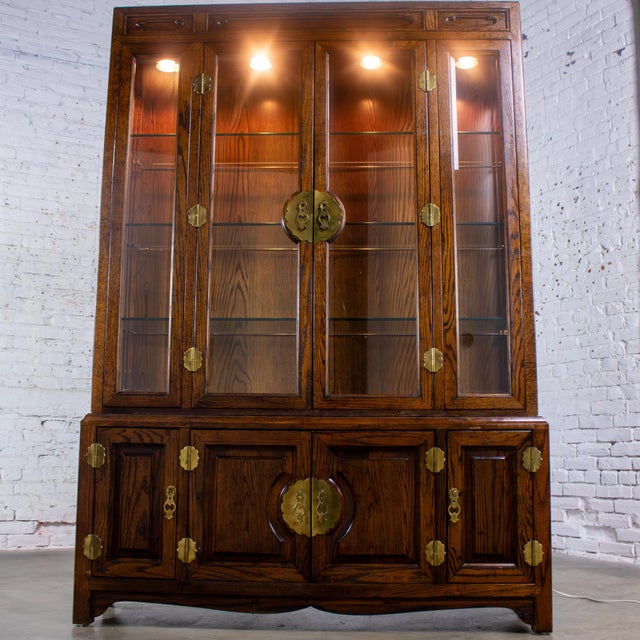 Late 20th Century Campaign or Chinoiserie Style Lighted China Hutch by Bernhardt Dark Oak & Brass For Sale - Image 9 of 18