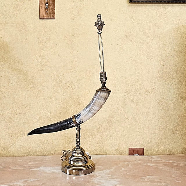 Vintage Faux Horn & Brass Table Lamp – Hollywood Regency For Sale - Image 18 of 18