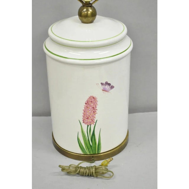 Late 20th Century Paul Hanson French Country Porcelain Jardiniere Butterfly & Flower Table Lamp For Sale - Image 10 of 12