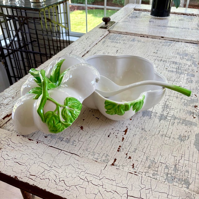 Embrace the epitome of harvest elegance with this exquisite mid-century Italian ceramic pumpkin soup tureen. Meticulously...