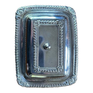 1960s English Small Silver Plate Covered Butter Dish With Glass Liner For Sale