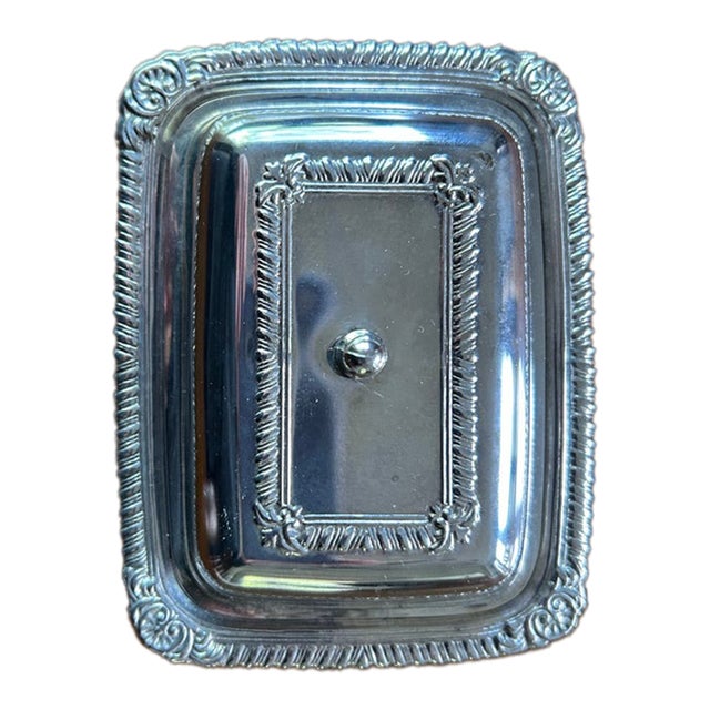 1960s English Small Silver Plate Covered Butter Dish With Glass Liner For Sale