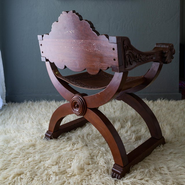 Spanish Colonial Savonarola Chair With Carved Lion Heads and Tooled Leather For Sale - Image 9 of 18