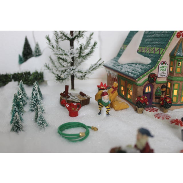 Mrs. Claus’ Greenhouse Diorama – Moore’s North Pole Storybook Collector’s Edition With Signed Book & Coa For Sale - Image 11 of 18