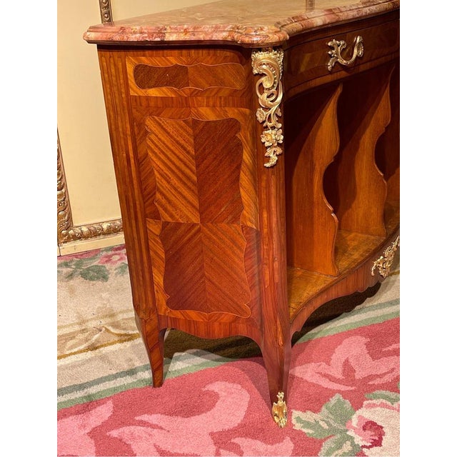 French Louis XV Chest of Drawers, Paris For Sale - Image 10 of 18