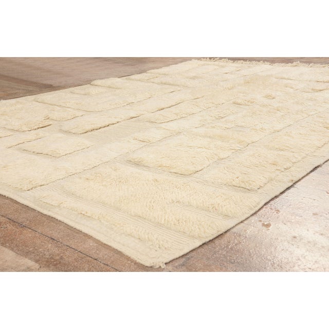 Ivory Contemporary Beni Mrirt Moroccan Rug, 06'09 X 09'07 For Sale - Image 8 of 10