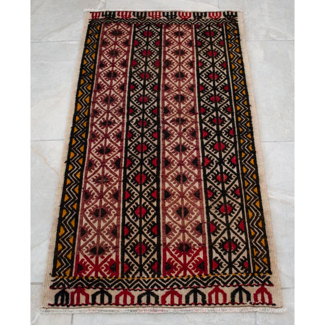 1970s Hand-Woven Braided Small Rug Turkish Jajim Kilim - 21″ × 39″ For Sale - Image 5 of 9
