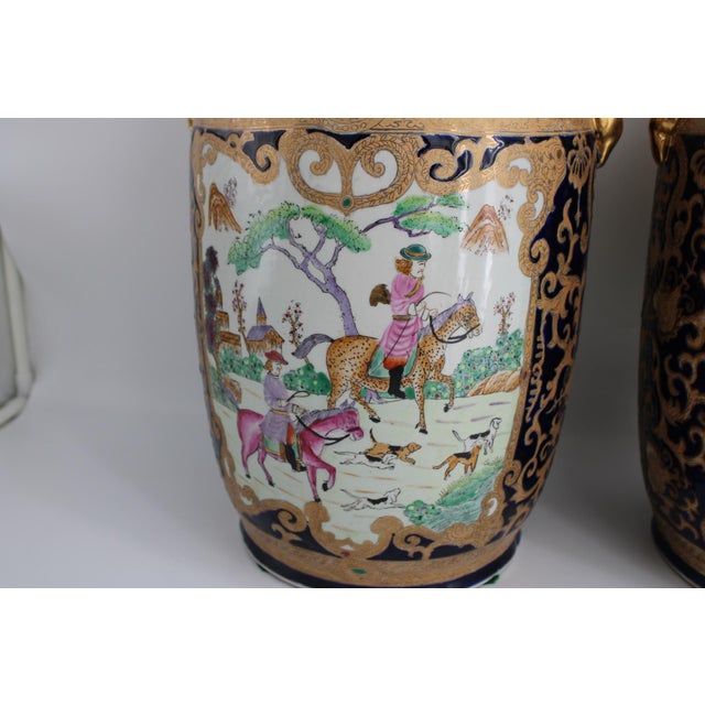 Ceramic Mid 20th Century Pair Large 18" Chinese Porcelain Vases Cobalt Blue Gold Hunt Scene Chinoiserie For Sale - Image 7 of 18