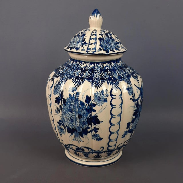 Vintage Potiche Ribbed Ceramic Flower Vase from Nove Italie, 1960s For Sale - Image 4 of 13