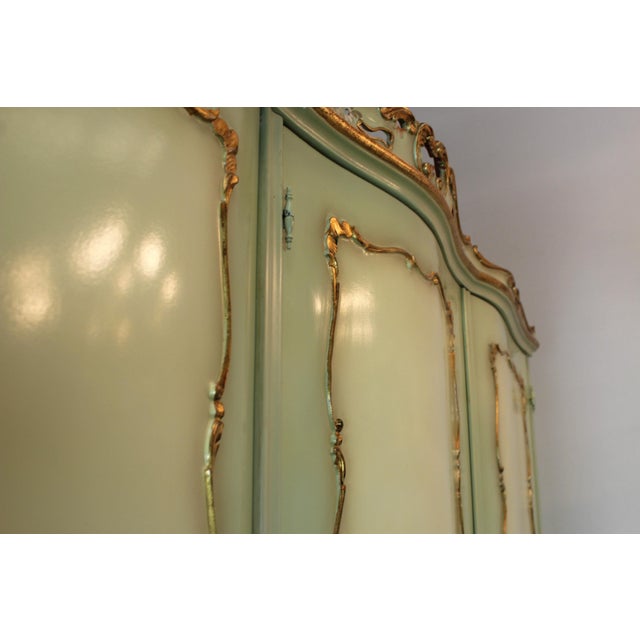 Venetian Baroque Green Lacquered Hand-Painted Floral Three-Door Wardrobe, 1950s For Sale - Image 4 of 17