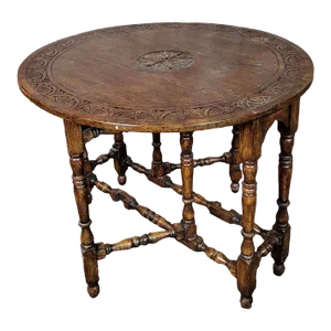 19th Century English Drop Leaf Oak Round Gateleg Table