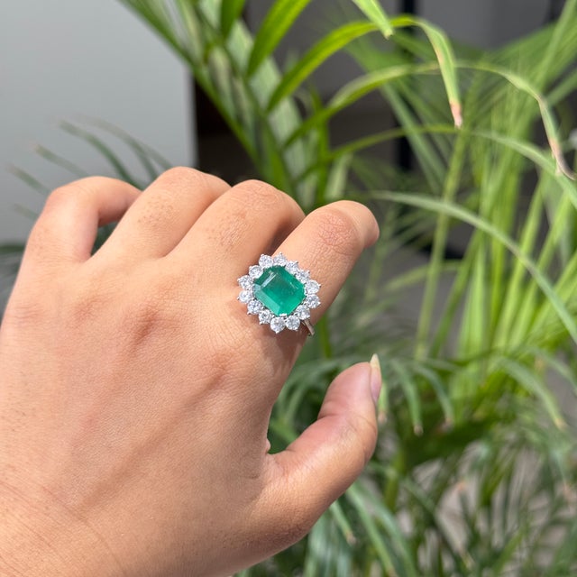 Contemporary Contemporary Empire Style 4.1ct Big Emerald Diamond 14k White Gold Ring Size 4 For Sale - Image 3 of 18