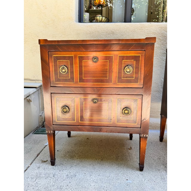 Traditional 1990s Pair of Ebanista Wood Nightstand Sidetables For Sale - Image 3 of 17